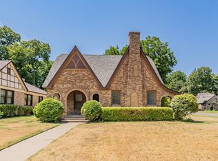 2100 Stanley Ave, Fort Worth, TX 76110