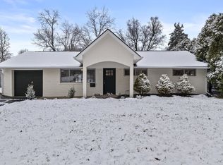 1949 Beacon Hill Rd, Lexington, KY 40504