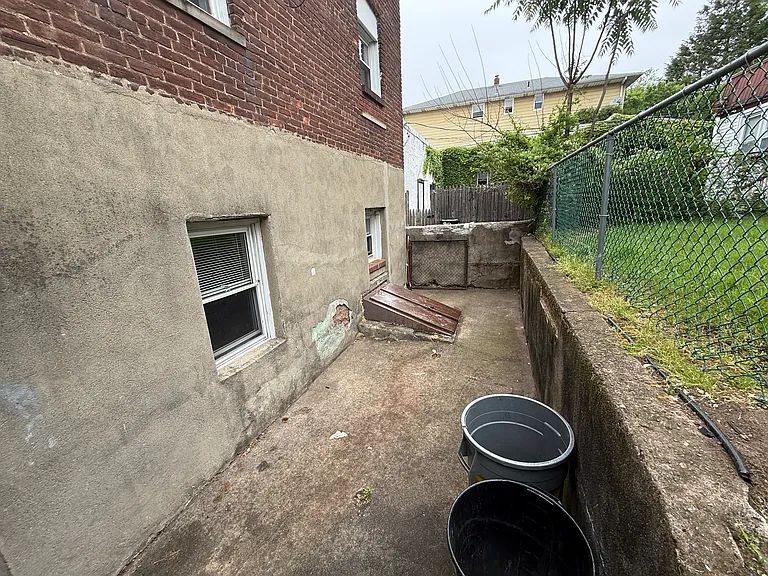 78 Gaston Ave #1 — Photo 17