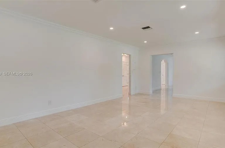 500 SW 51st Ct #1 — Photo 12