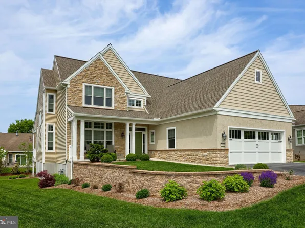 1030 Grant Cir, Lebanon, PA 17042