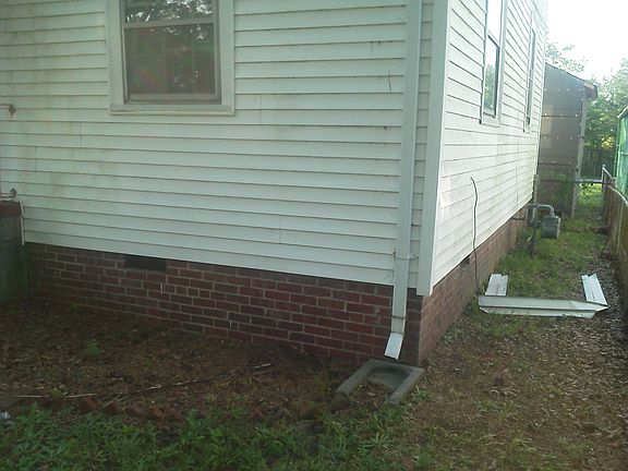 3rd image of 23 Ansell Ave