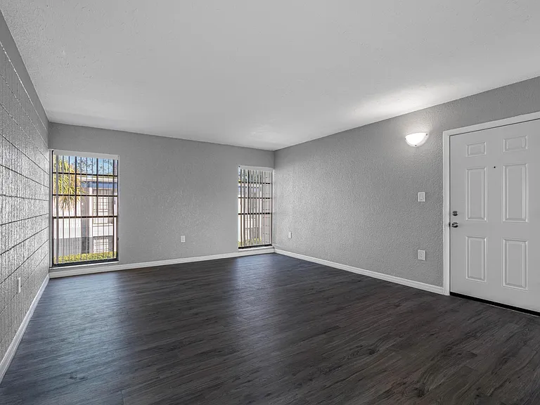 Montierra Apartments — Photo 43