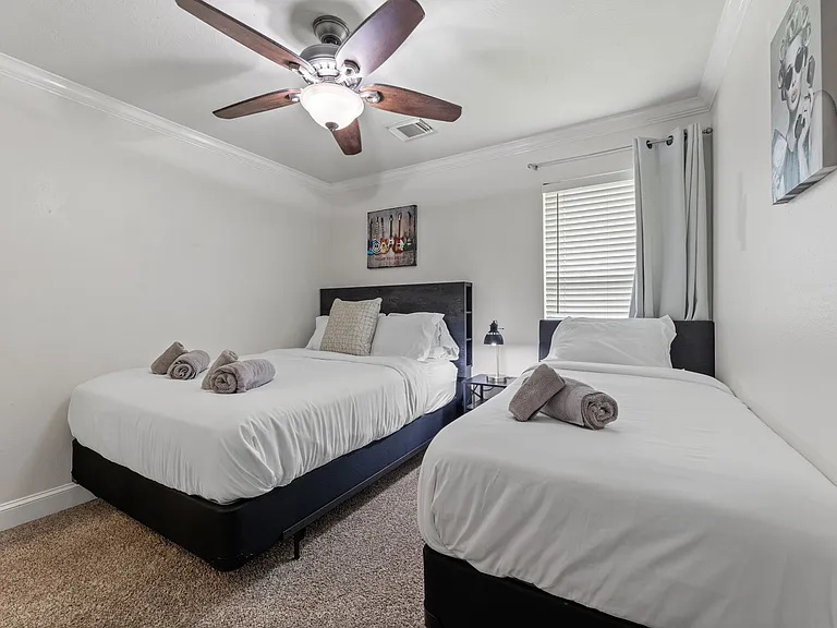 14807 Fairway Square Dr — Photo 30
