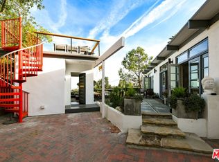 7107 Pacific View Dr, Los Angeles, CA 90068