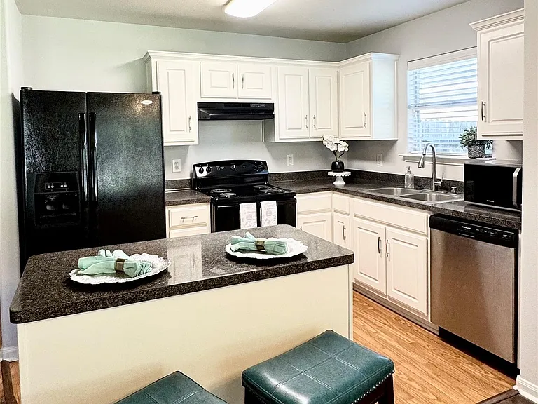 4006 Enclave Mist Ln — Photo 8