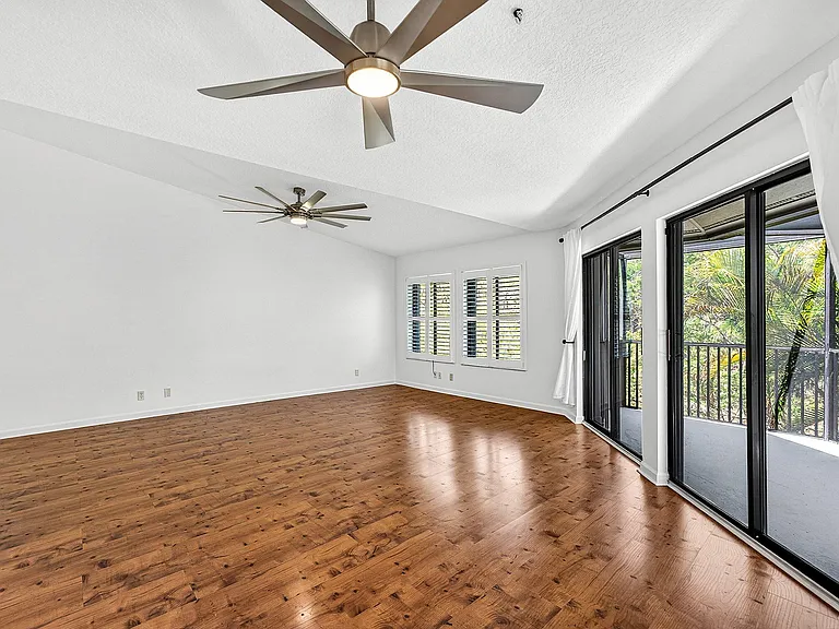 5662 SE Schooner Oaks Way — Photo 9