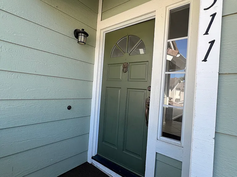 13311 Tiverton Rd — Photo 4