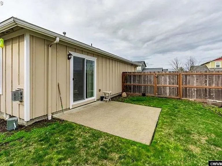 1096 Fuji Ln — Photo 20