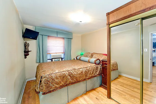 Rented by Brown Harris Stevens | media 9