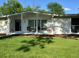326 Sudbury Ln, Ballwin, MO 63011