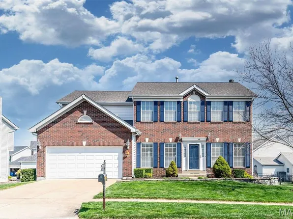 192 Cherry Hills Meadows Dr, Grover, MO 63040