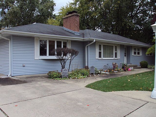 1st image of 515 E Lane Dr
