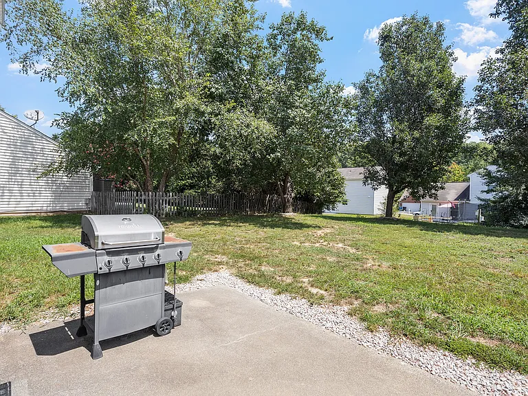 4118 Springfield Creek Dr — Photo 20