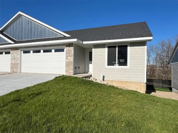 1604 Mitchell Pl, Tiffin, IA 52340