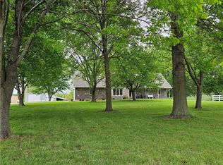 2313 N Whitney Rd, Independence, MO 64058