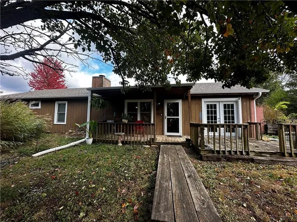 15360 13th Hwy, Richmond, MO 64085