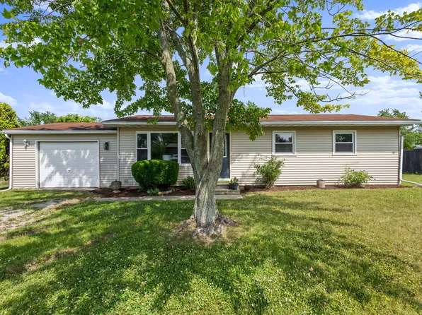 4851 N Clover Ln, Michigan City, IN 46360