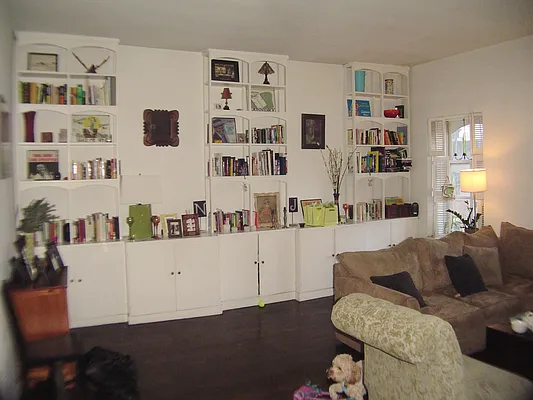 Rented by M.Woods & Associates | media 21