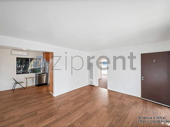 3rd image of 2458 S Normandie Ave APT 2