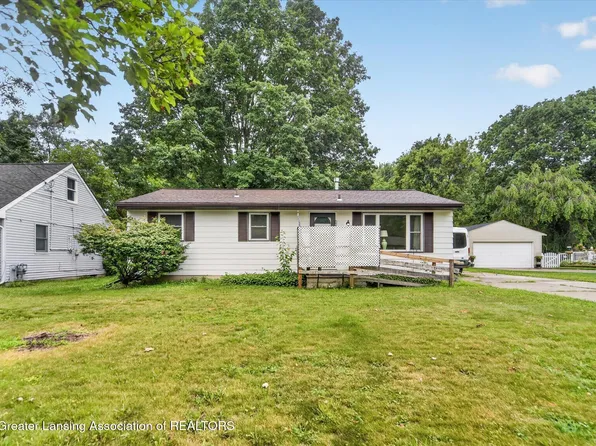 524 Dadson Dr, Lansing, MI 48911