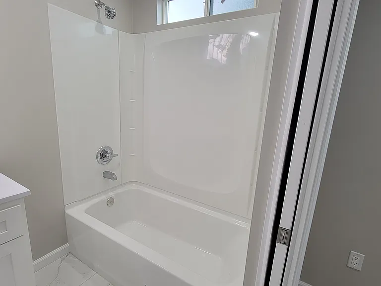 708 E Verdugo Ave #202 — Photo 11