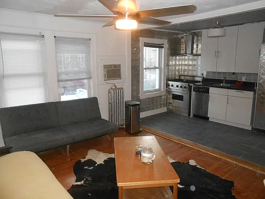 Rented by Mark Goldin | media 25