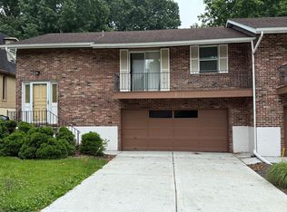 5170 Green Trace Ln, Saint Louis, MO 63128