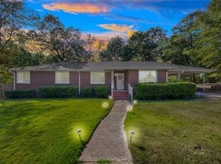 200 Pine St, Seneca, SC 29678