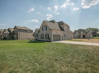 7059 Silver Fox St, Smyrna, TN 37167