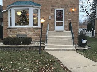 6031 N Newburg Ave, Chicago, IL 60631