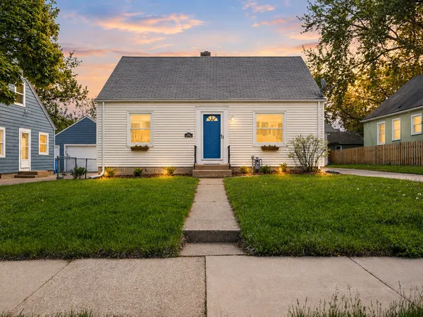 1108 Oakdale Ave, West Saint Paul, MN 55118