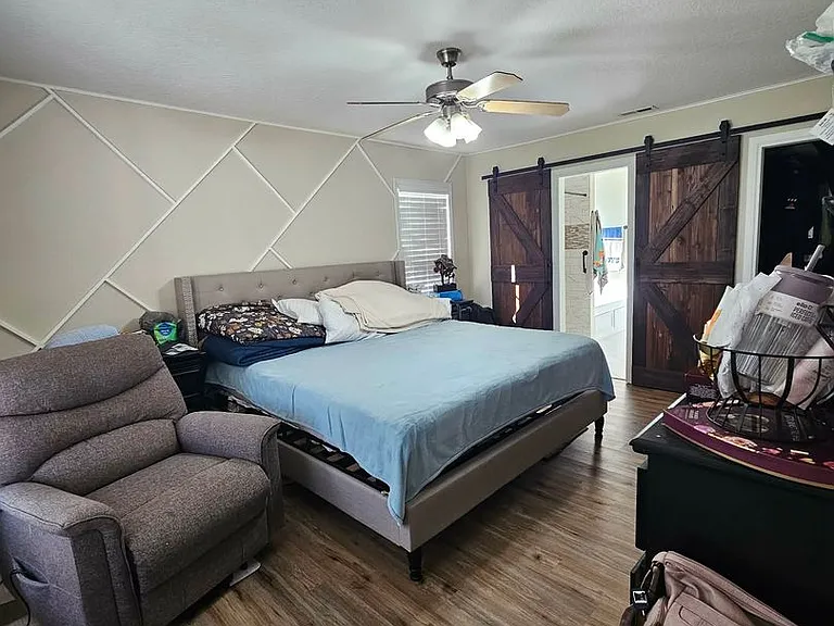 111 Casey Ct — Photo 3