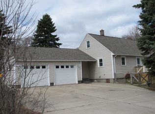 1601 30th Ave, Menominee, MI 49858