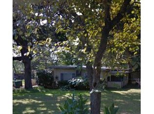 522 E Davilla Ave, Rockdale, TX 76567