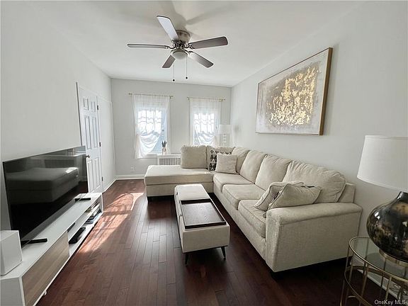 3rd image of 341 Mount Pleasant Ave
