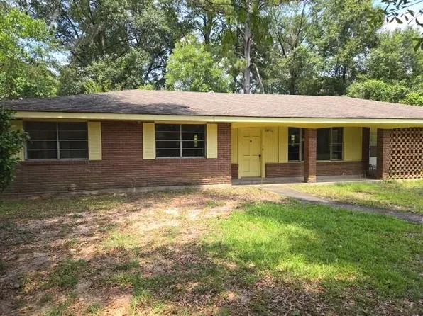 2023 Riverside Dr, Bogalusa, LA 70427