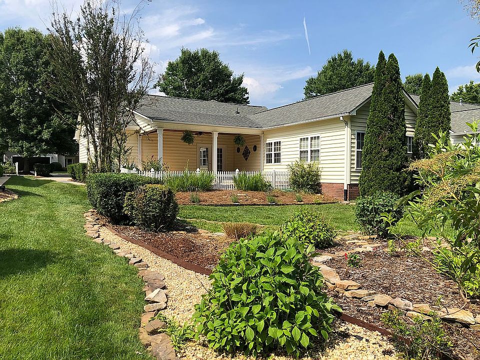 111 Cambridge Dr, Brevard, NC 28712 Zillow