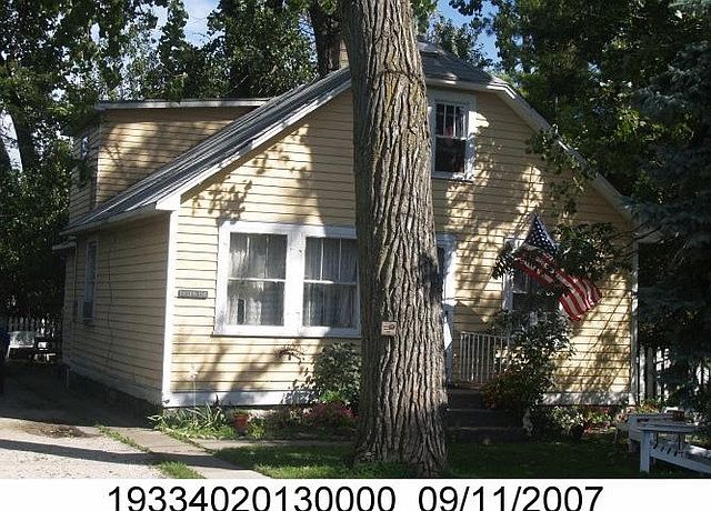 2nd image of 8315 Laporte Ave