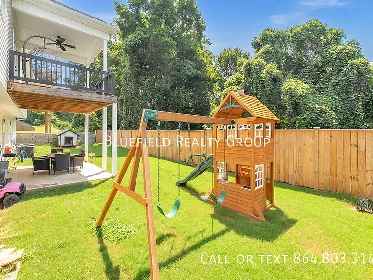 713 Rockcliff St — Photo 36