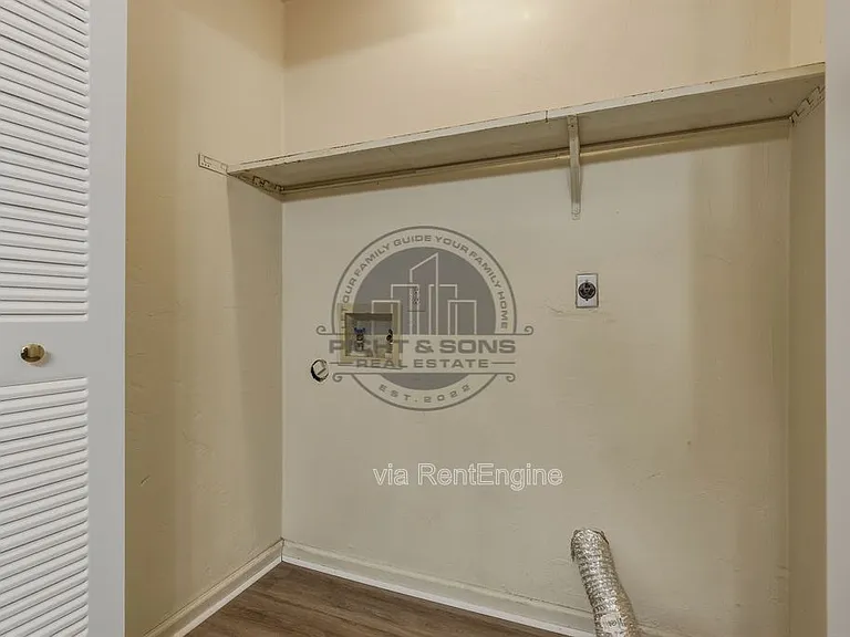 713 Pointe Ct — Photo 16