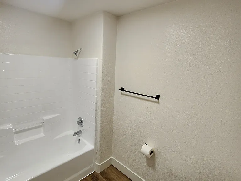 612 Saint Montelena Dr — Photo 9