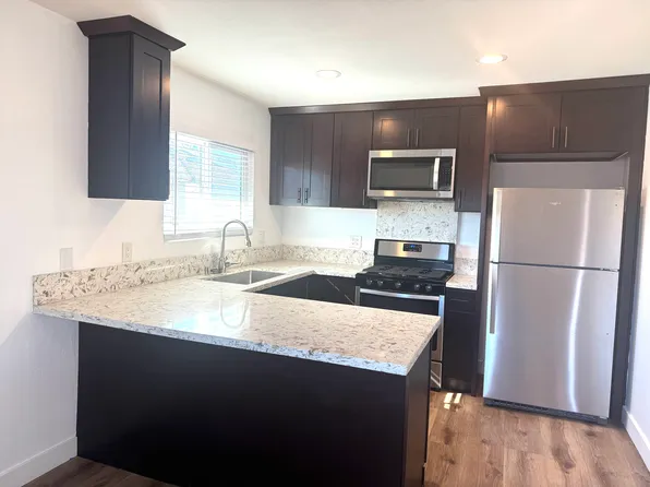 7572 Volga Dr APT 4, Huntington Beach, CA 92647