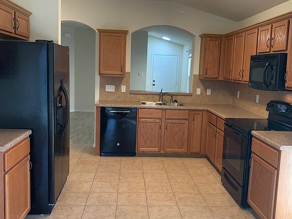 4th image of 5504 Lions Gate Ln