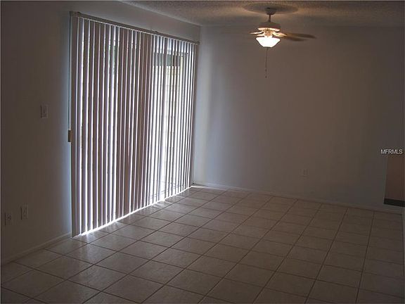 5th image of 938 Park Lake Cir #45