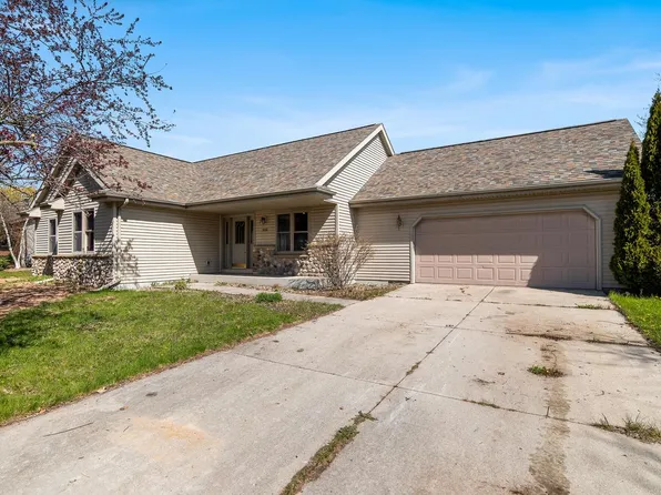 1016 Carver AVENUE, Howards Grove, WI 53083