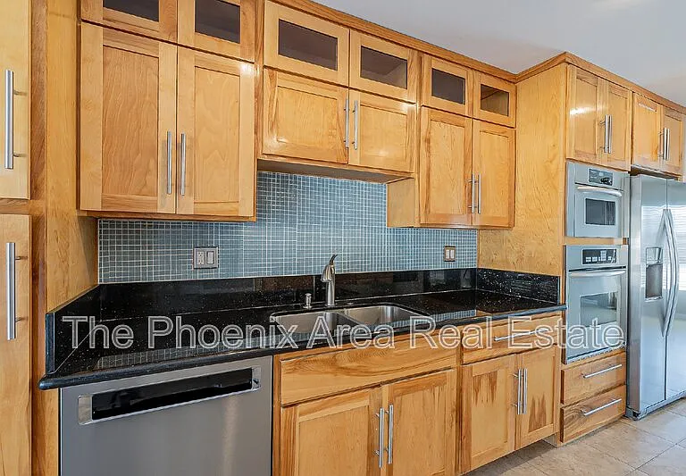 8654 E Windsor Ave — Photo 17