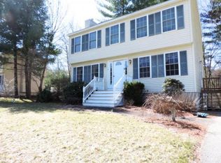 14 Magnolia Ln, Derry, NH 03038