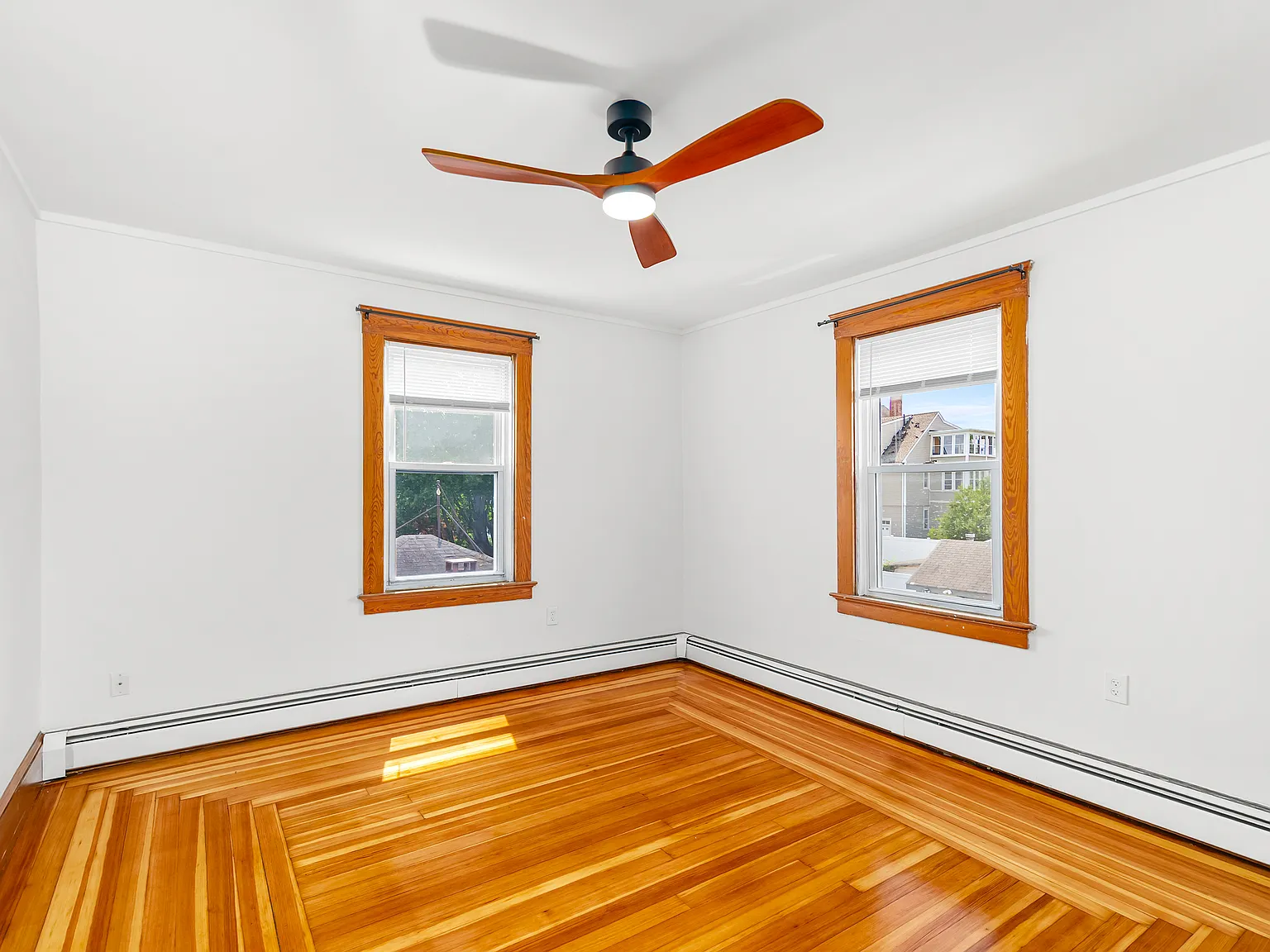 2 bed, 1159 sqft, $2,300 — Photo 2