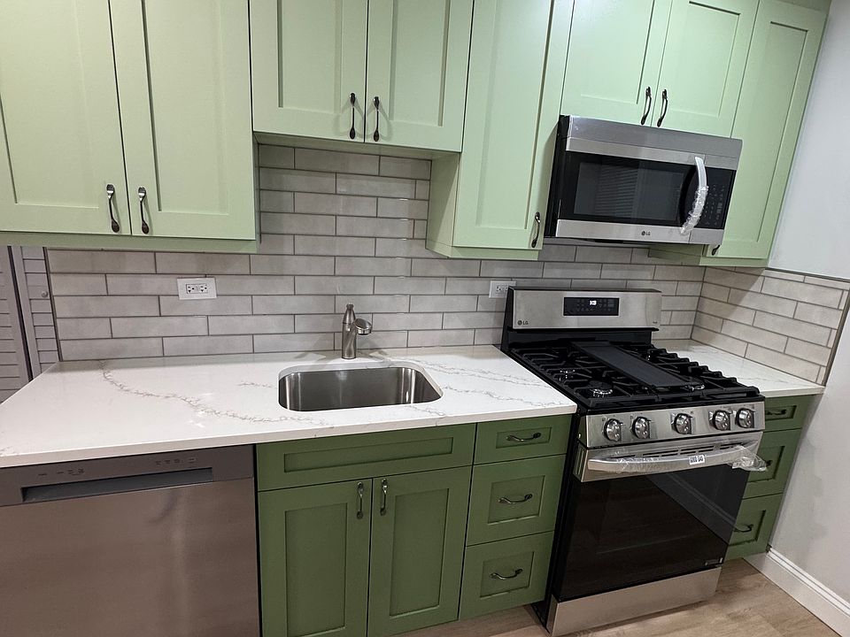 1st image of 2222 S Marshall Blvd #1R